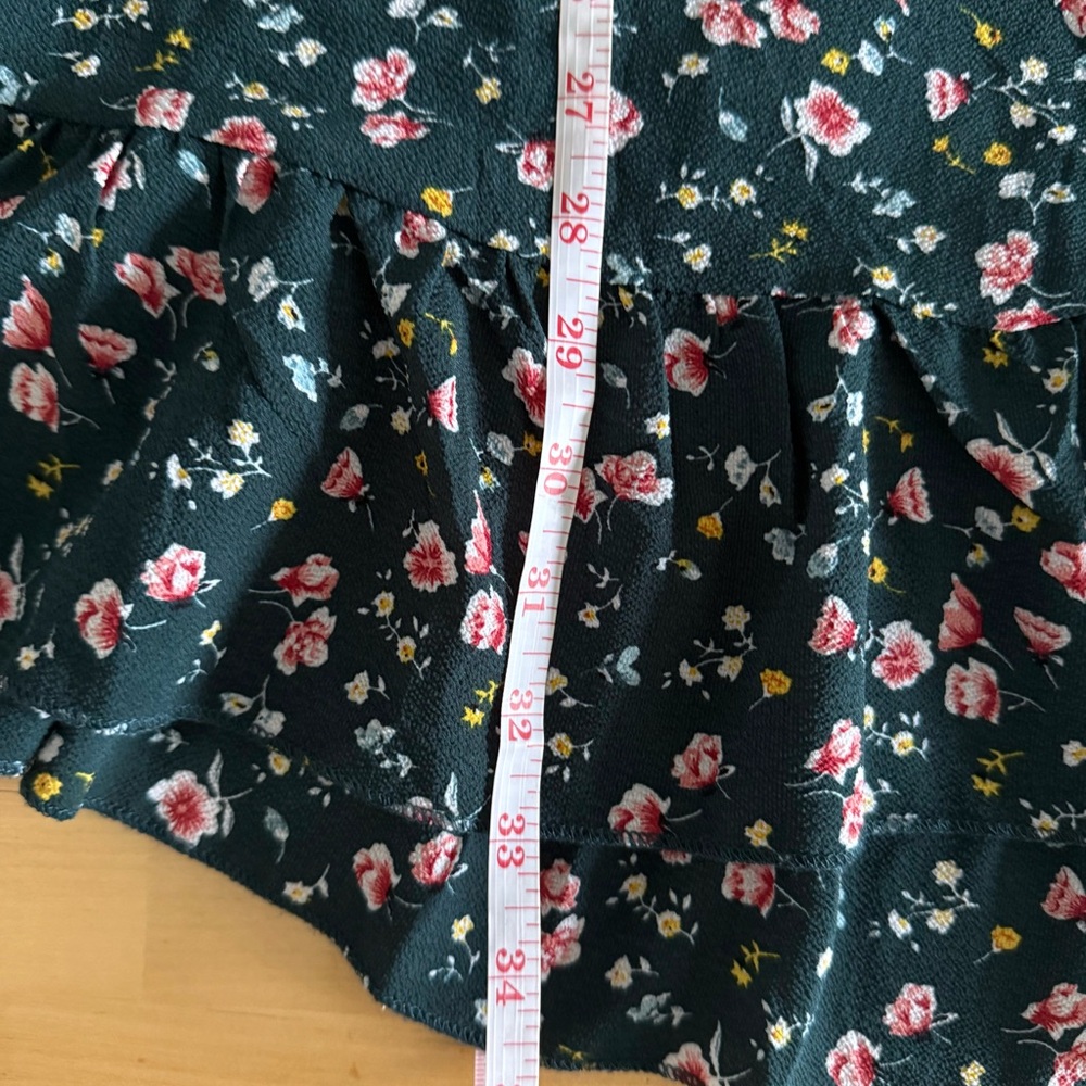 Green Floral Wrap Dress with Ruffle Hem – Short Sleeve Boho Mini Dress Sz S EUC - Picture 8 of 11